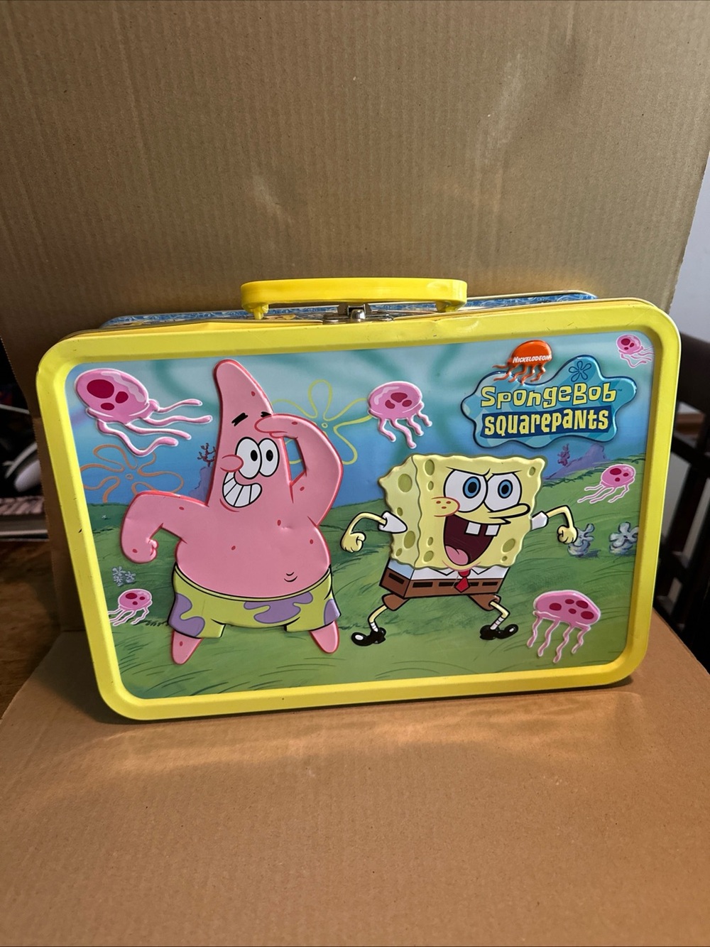 SpongeBob SquarePants Yellow Metal Lunchbox with SpongeBob & Patrick Artwork